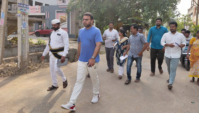 GVMC Commissioner’s inspections in Anakapalli Zone